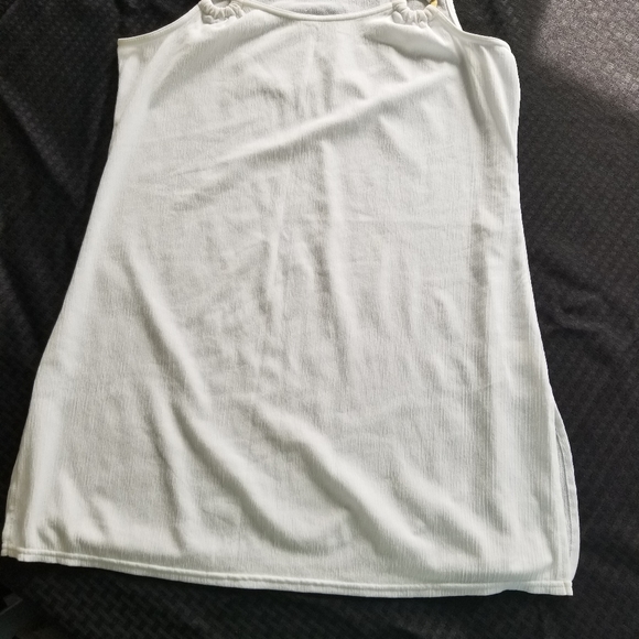 Swimsuit cover up - Picture 3 of 6